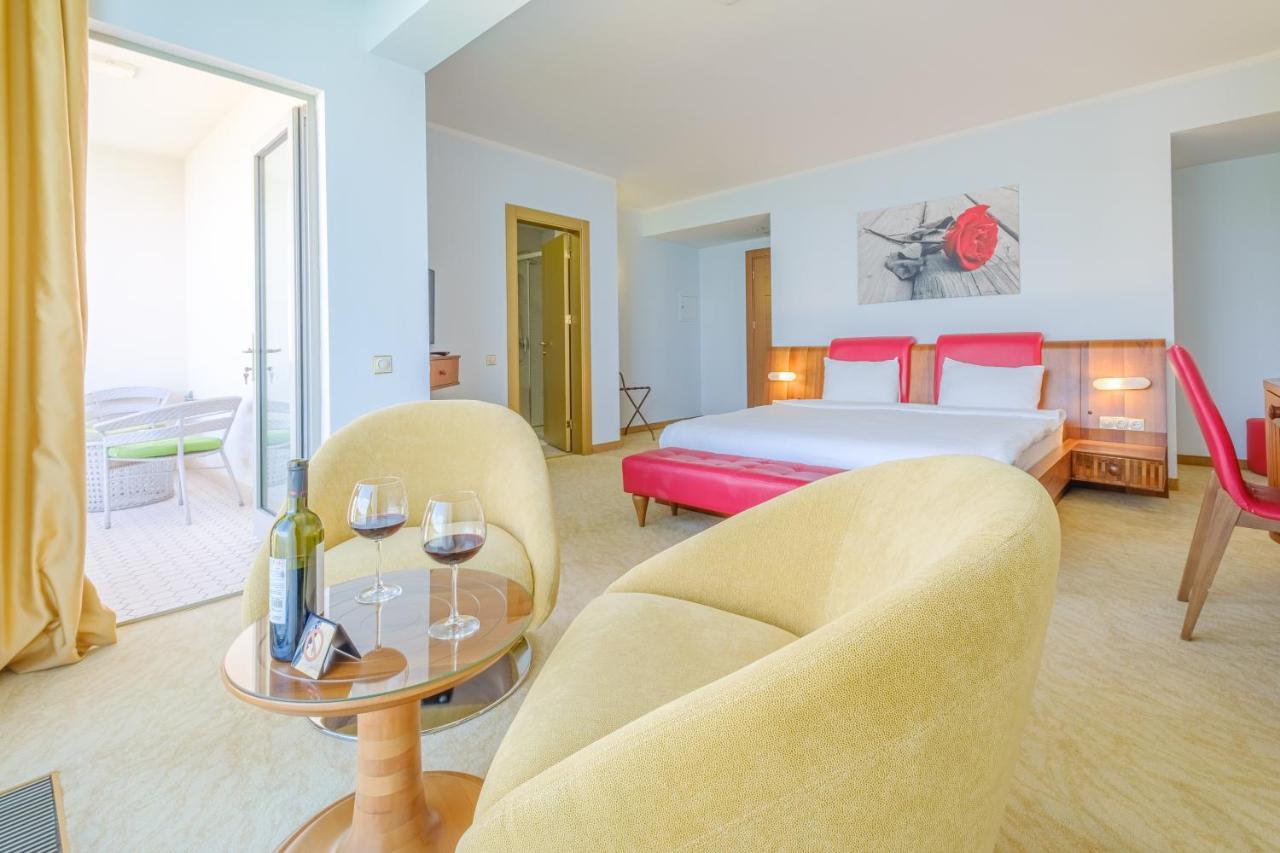 Castello Mare All Inclusive Resort Batumi Exterior foto
